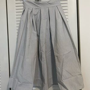 H&M Skirt - Size 36 - Very good condition with tags on